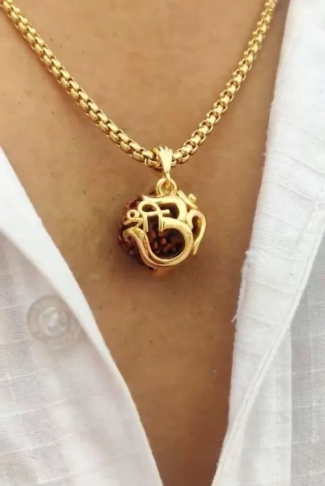 Om Rudraksha Pendant With Chain – Divine Spiritual Jewellery Combo